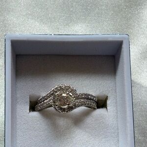 Women's Diamond Set